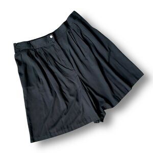 Vintage NWT Black Pleated High-Waist Shorts